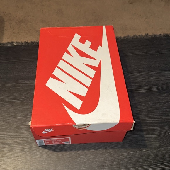 Nike Men's Black and White High-Top Sneakers. Nike Dunk High(Panda) - Picture 8 of 8